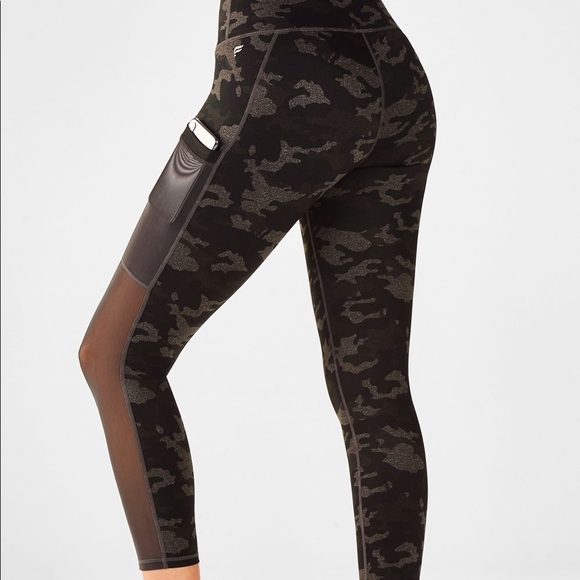Fabletics On The Go Camo High Waist Leggings - Picture 1 of 11